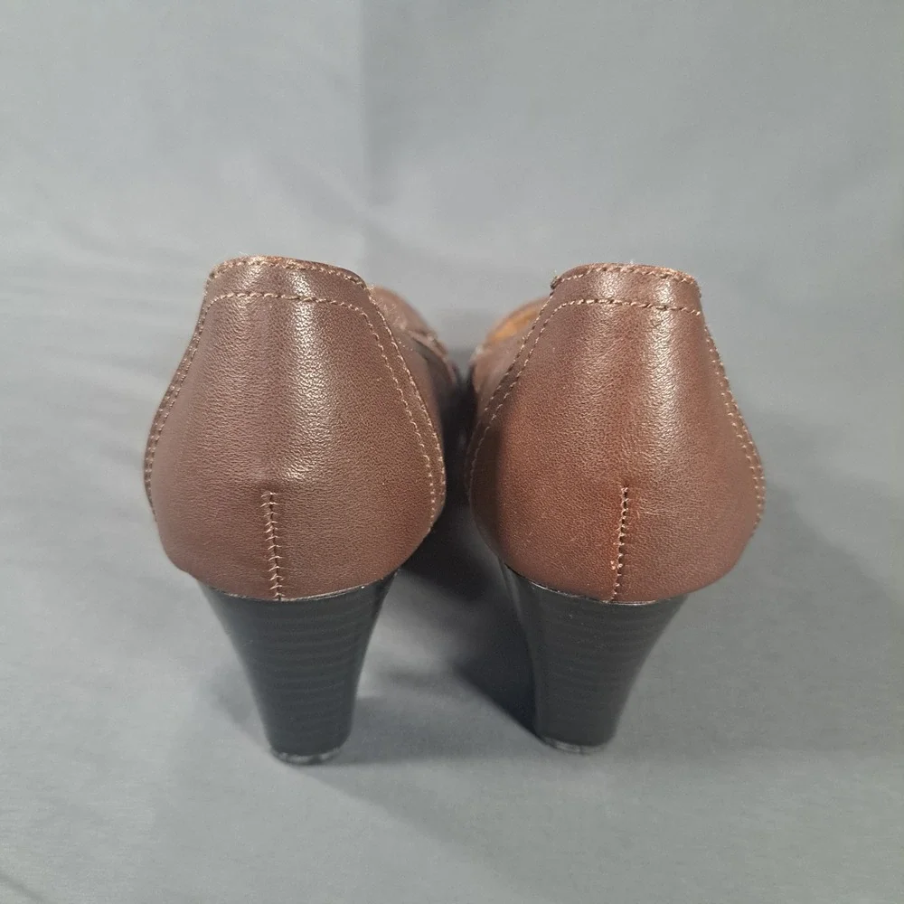Softshoe by Medicus Brown Leather Loafer Pumps Block Heel Size‎ 6.5 Office